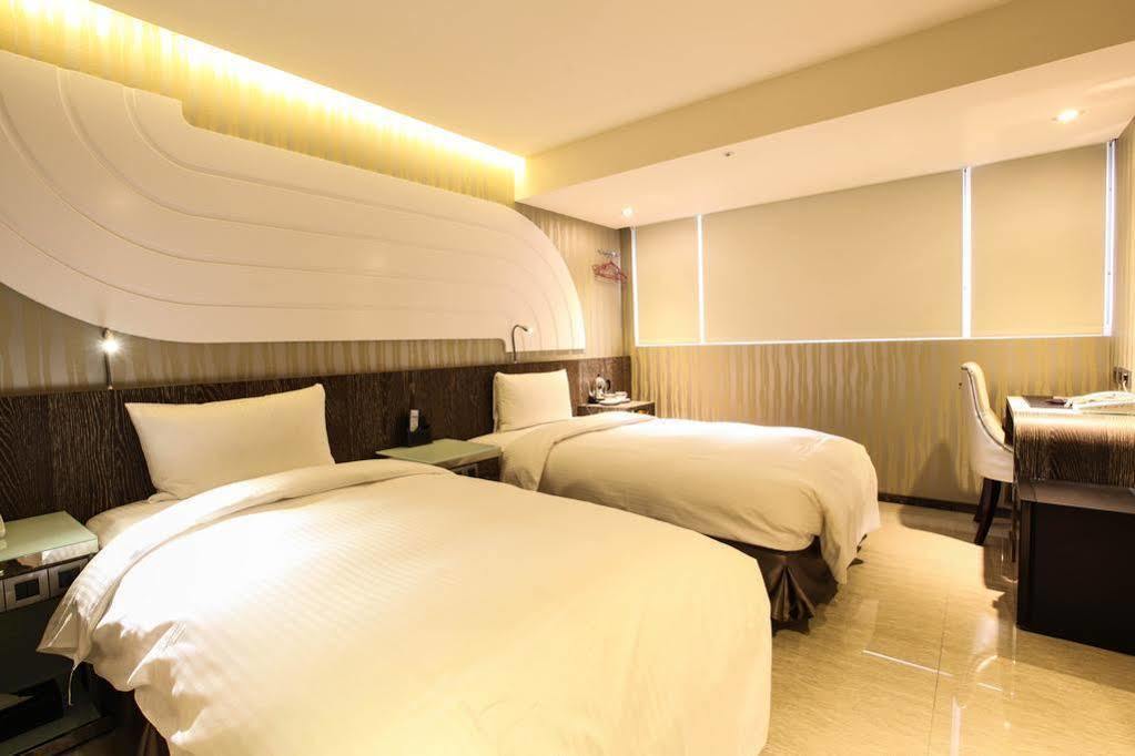 Beauty Hotels - Hotel Bnight-Self Check-In Hotel Тайбэй Экстерьер фото